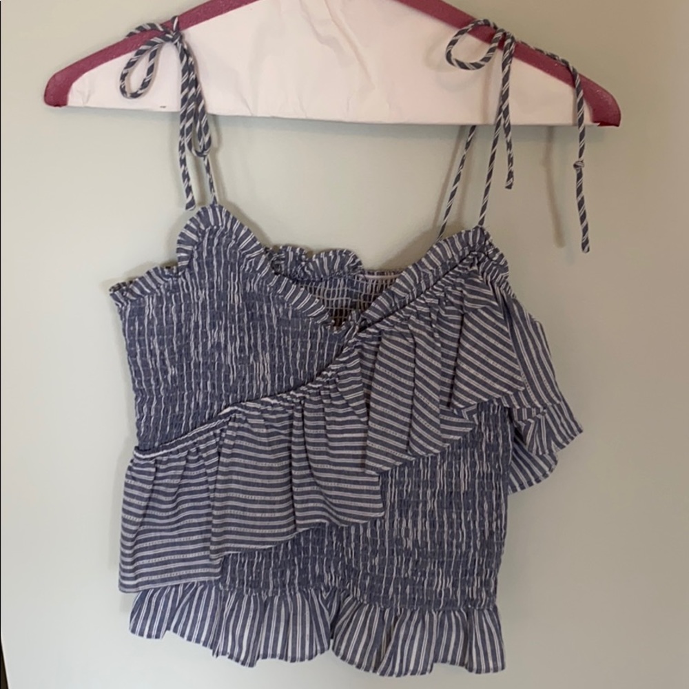 Detailed summer top